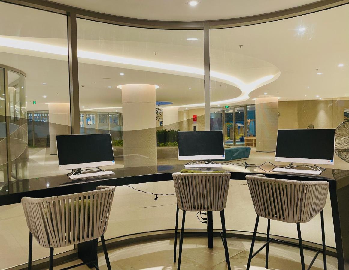 Lux Condotel - The Song Вунгтау Экстерьер фото